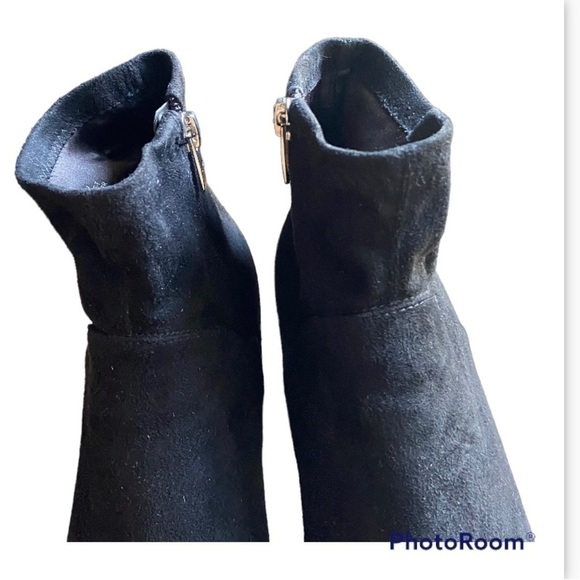 MARC Fisher Dyvine Pointy Toe Ankle Booties - Picture 6 of 9
